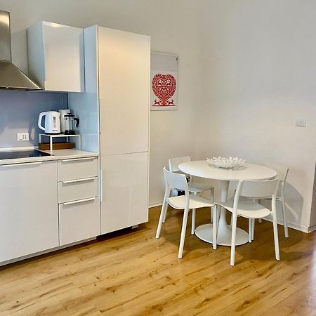 Piazza Garibaldi Eleganti Suite Con Sauna Údine Exterior foto