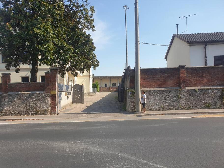 Piazza Garibaldi Eleganti Suite Con Sauna Údine Exterior foto